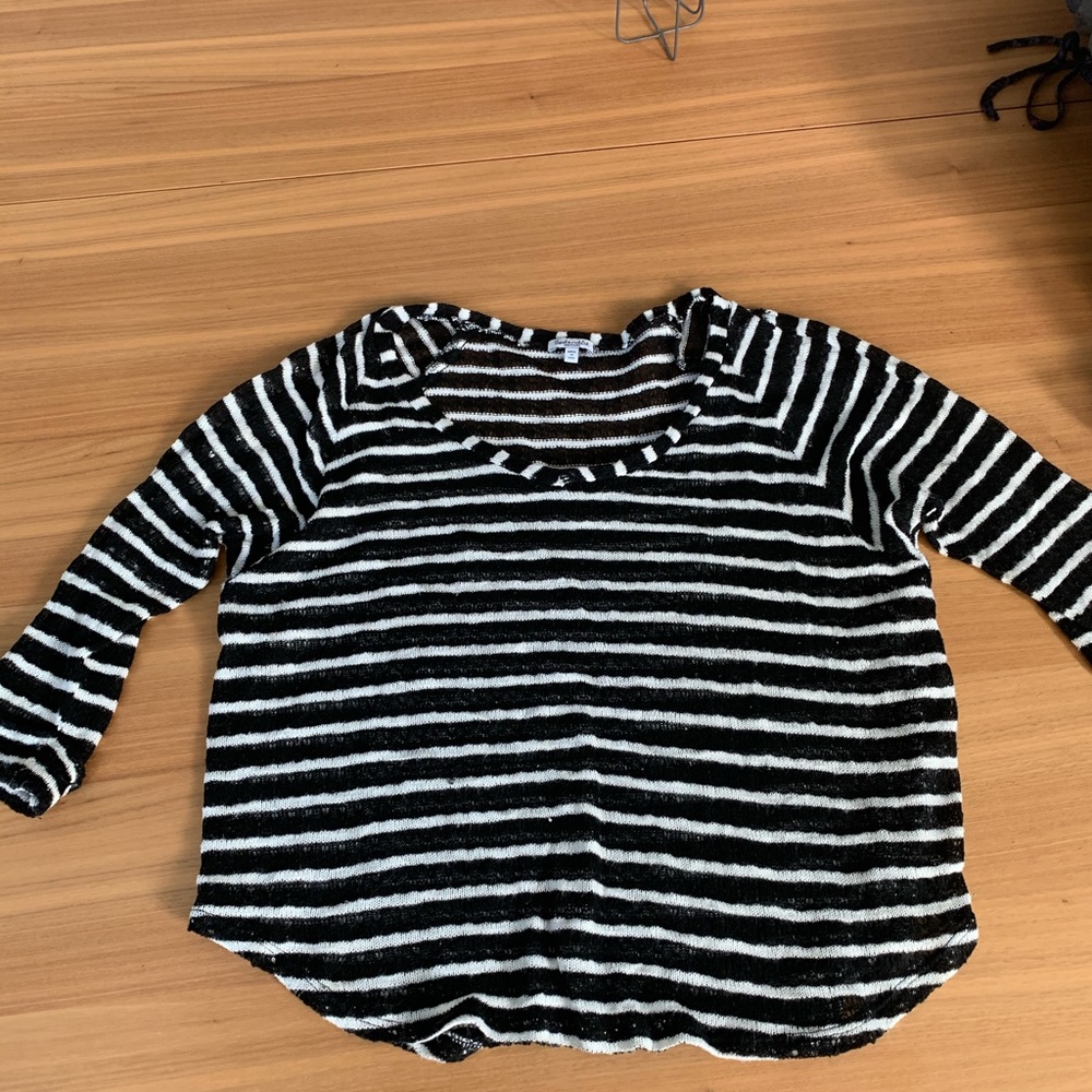Splendid sweater, black and white striped, medium